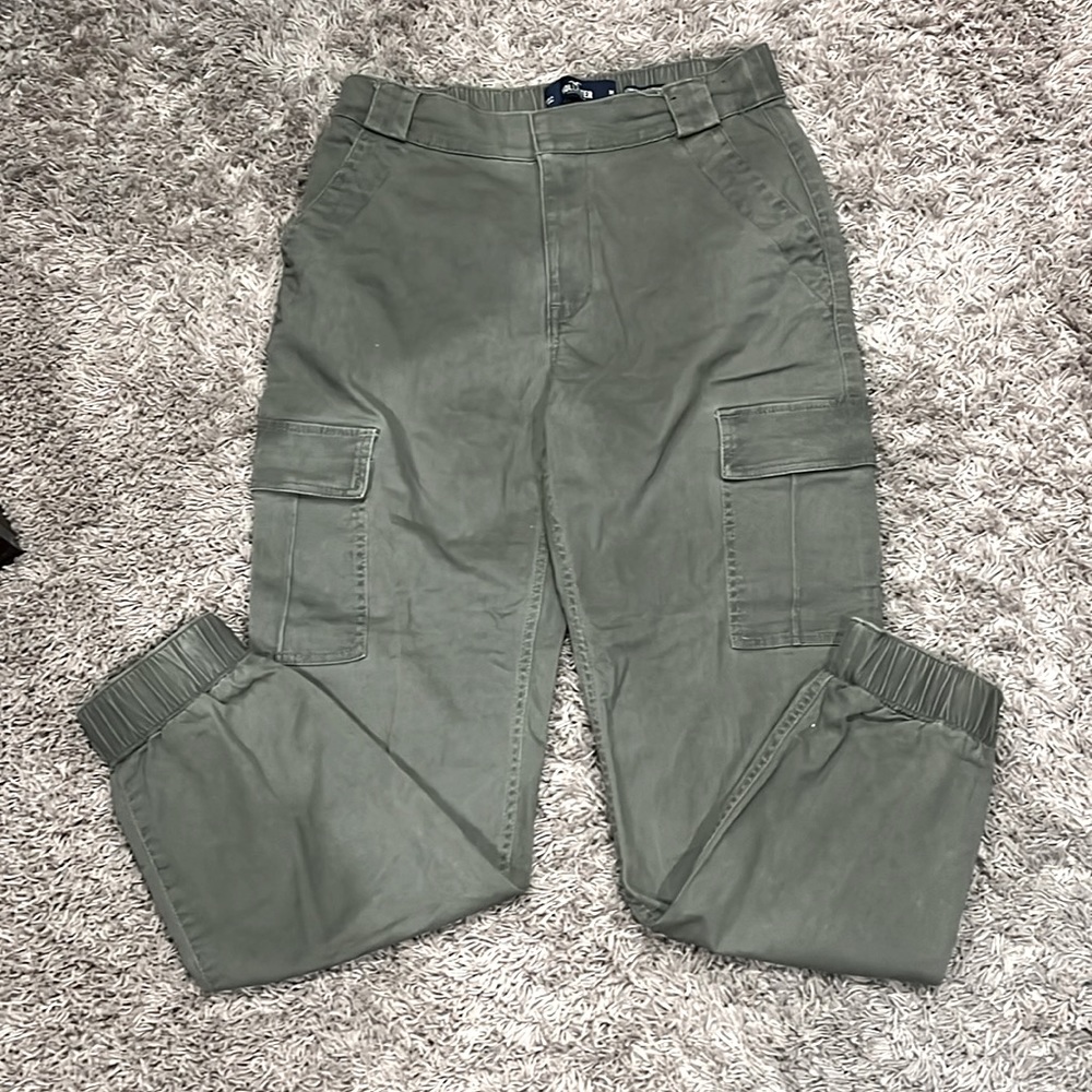 Green cotton joggers.